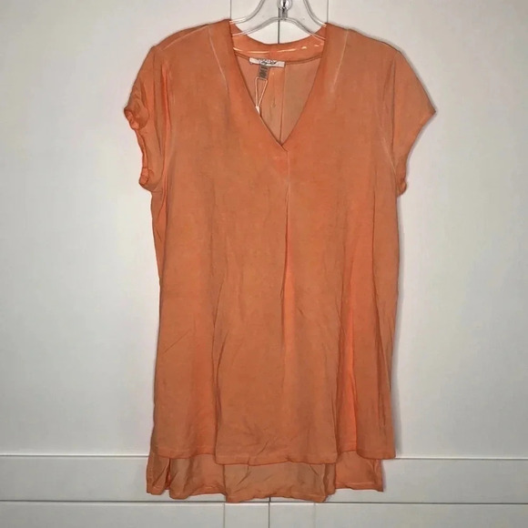 CUPIO SIGNATURE Short Sleeve Tunic Top - Picture 1 of 7